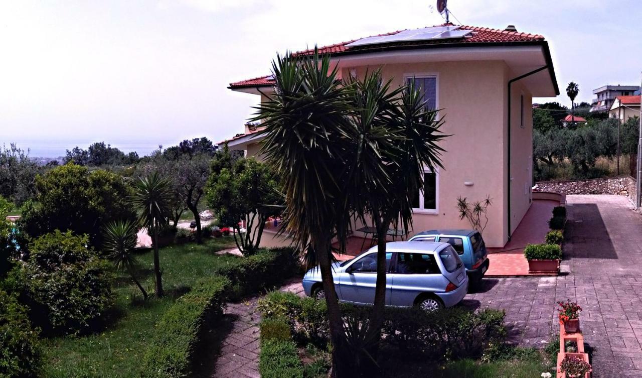 Bed and Breakfast Globetrotter Formia Exterior foto